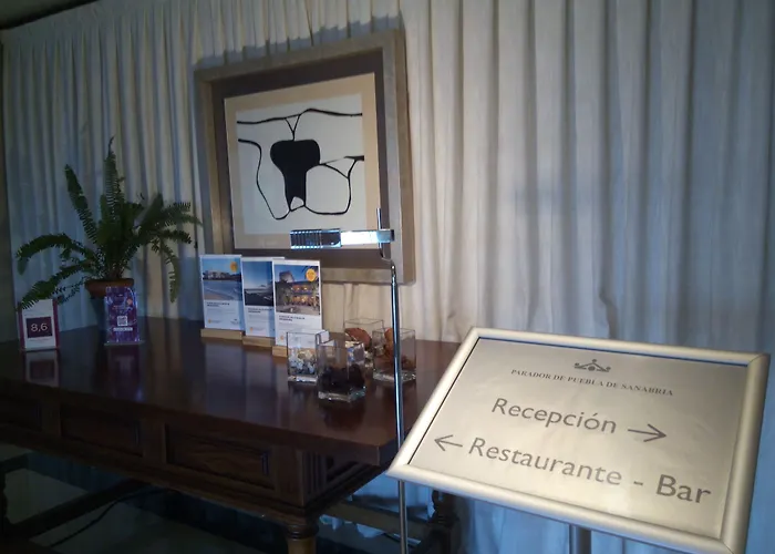 호텔 파라도르 드 푸에블라 드 사나브리아 4*