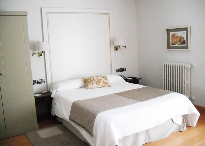 호텔 파라도르 드 푸에블라 드 사나브리아