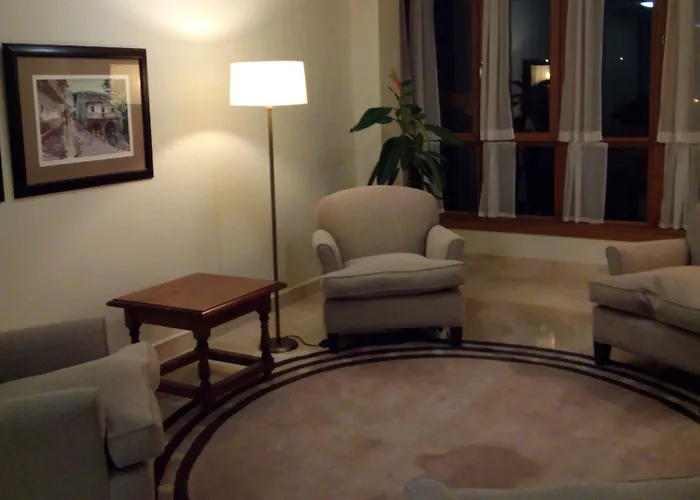 파라도르 드 푸에블라 드 사나브리아 4*