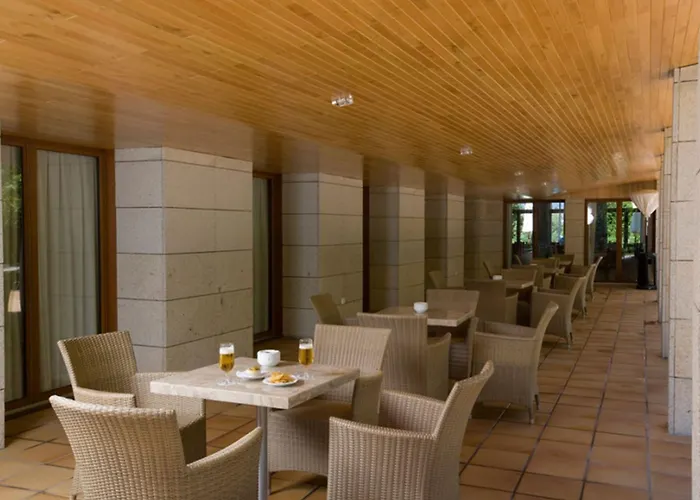 파라도르 드 푸에블라 드 사나브리아 호텔